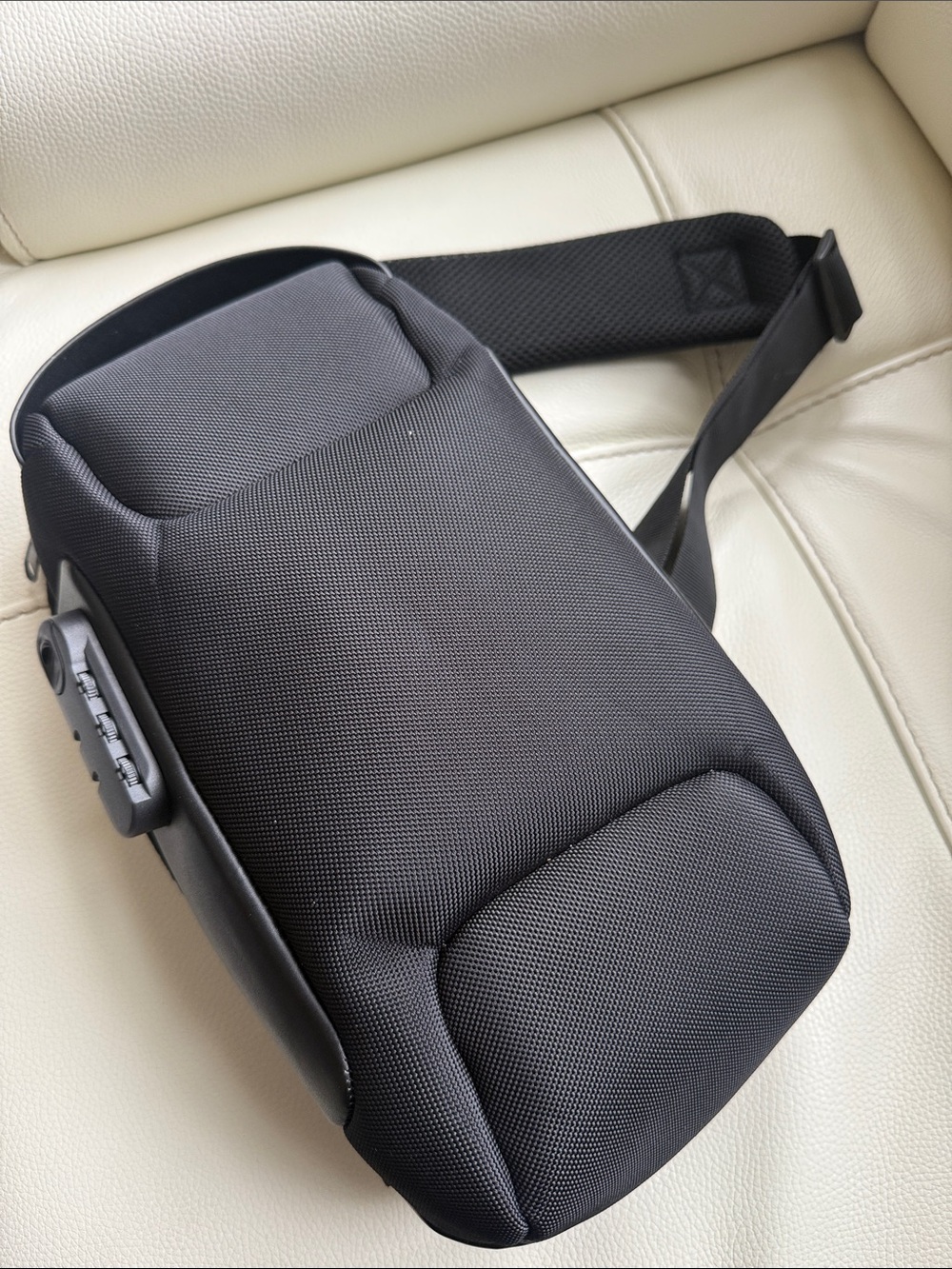 Weixier Sport+ black Oxford Fabric Crossbody Sling Bag.